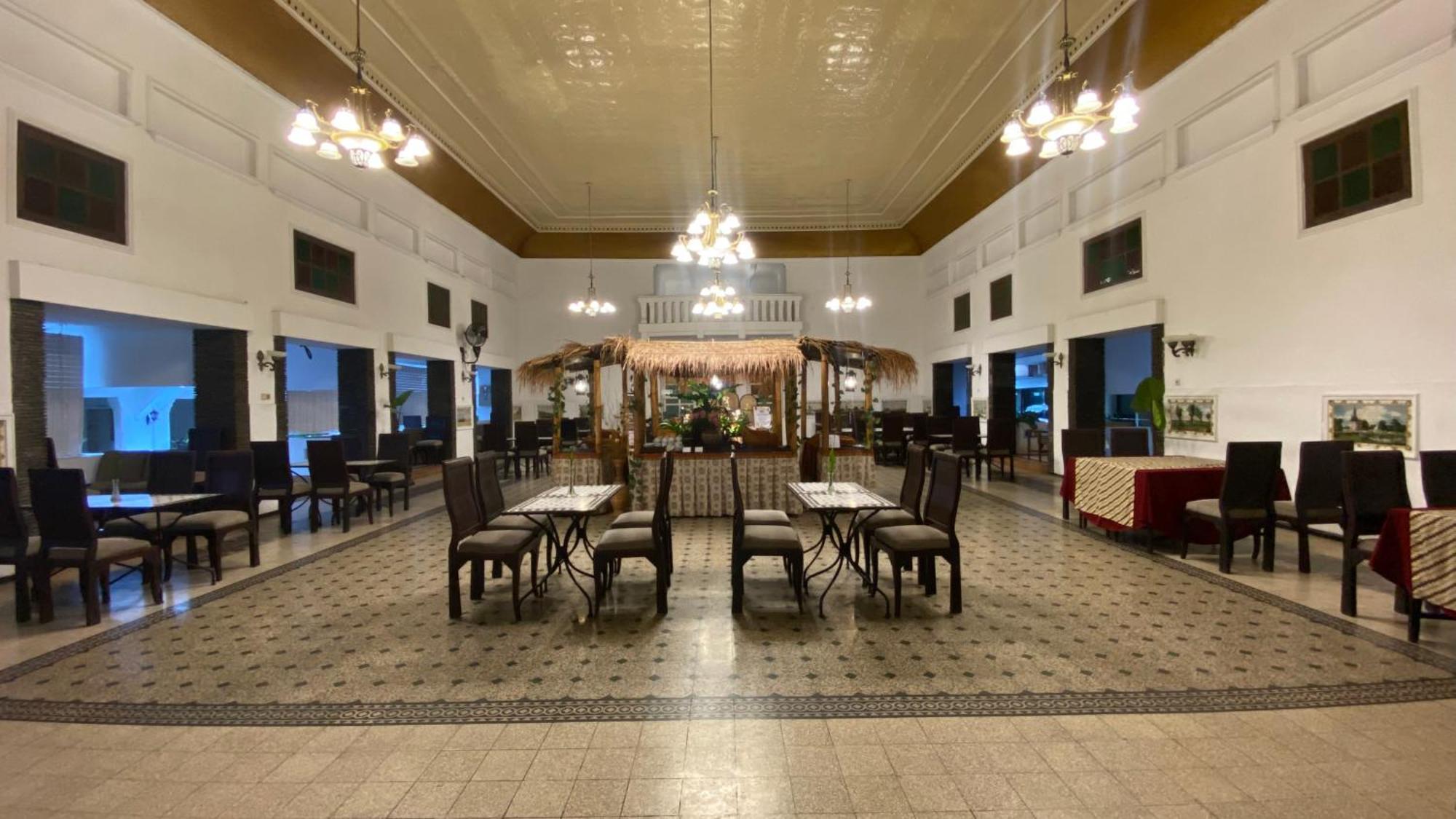 Hotel Pelangi Malang, Kayutangan Heritage Exterior photo